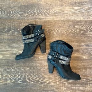 Not Rated slouchy ankle boot. Size 10.